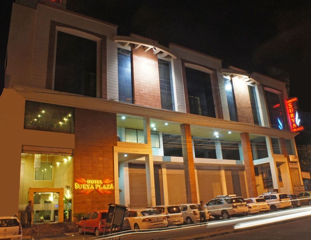 Hotel Surya Plaza