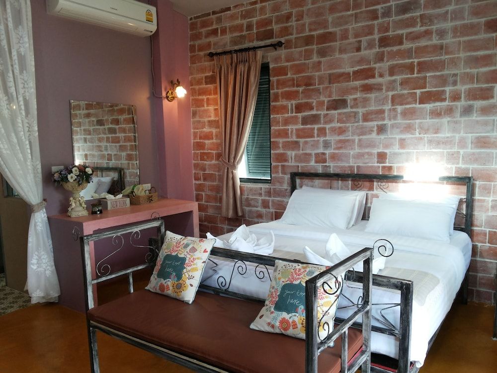 Stamp Hills Resort & Restaurant 2