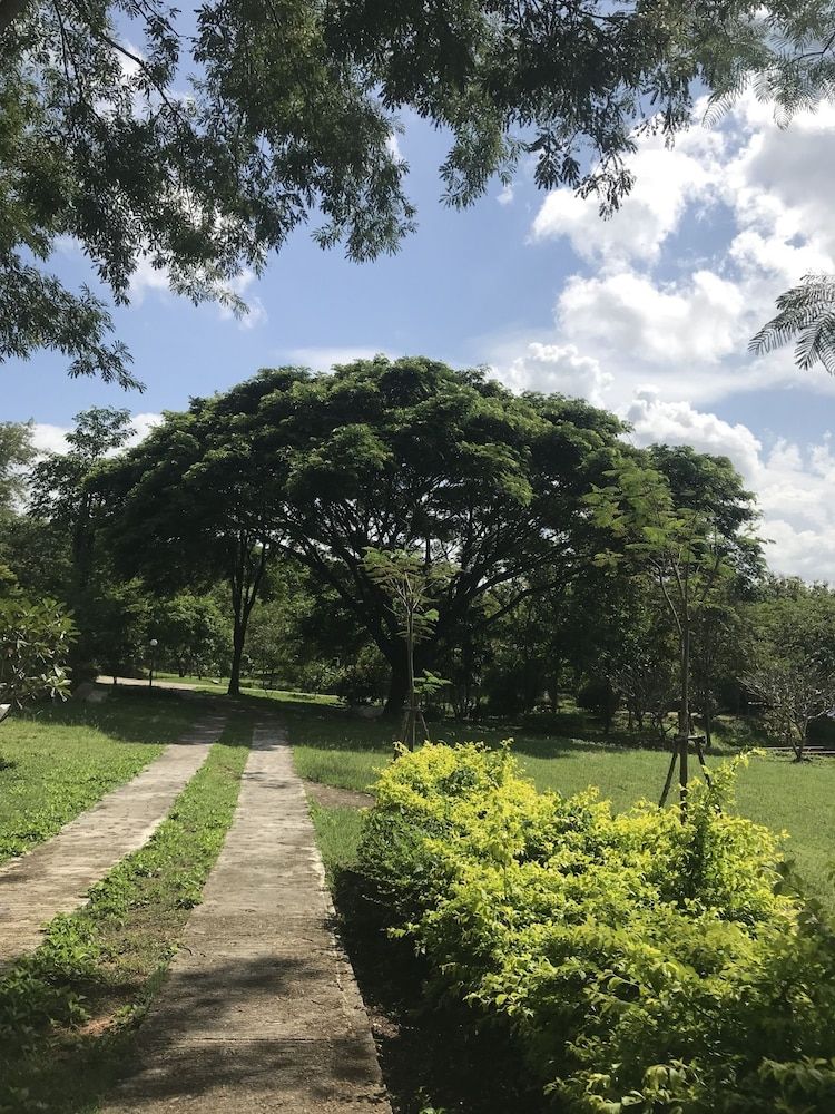 Suan Phueng Pa Wai Resort 2