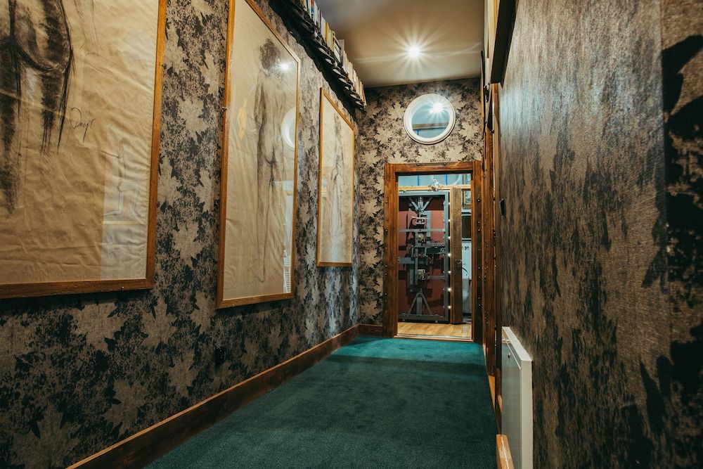 Divná Pani Luxury Gallery Rooms 2