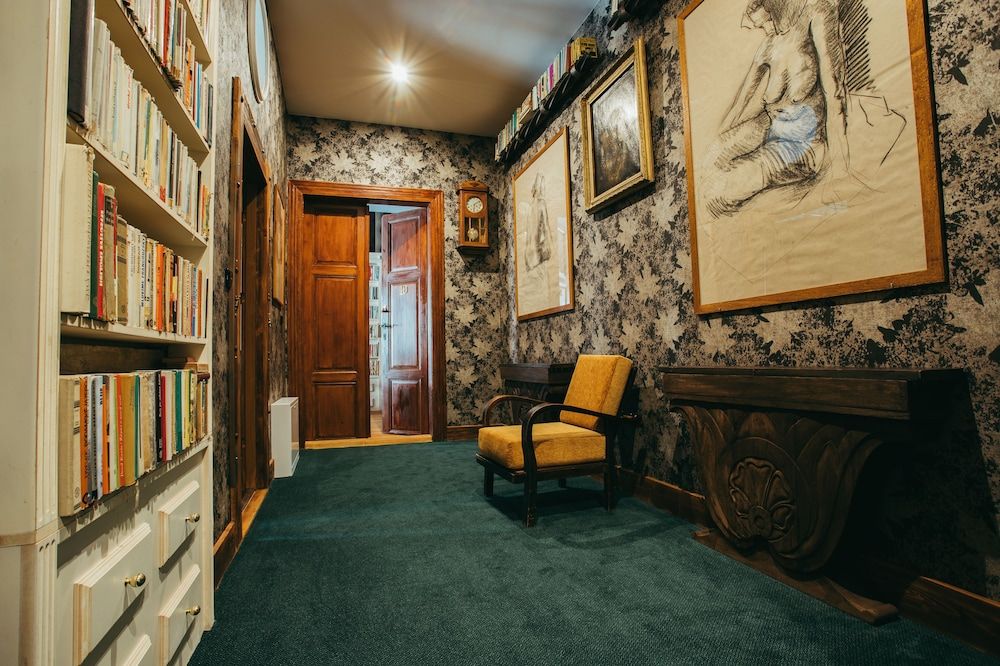 Divná Pani Luxury Gallery Rooms 3