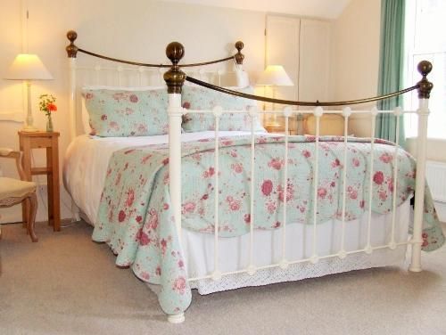 Lobhill Farmhouse Bed and Breakfast and Self Catering Accommodation 3