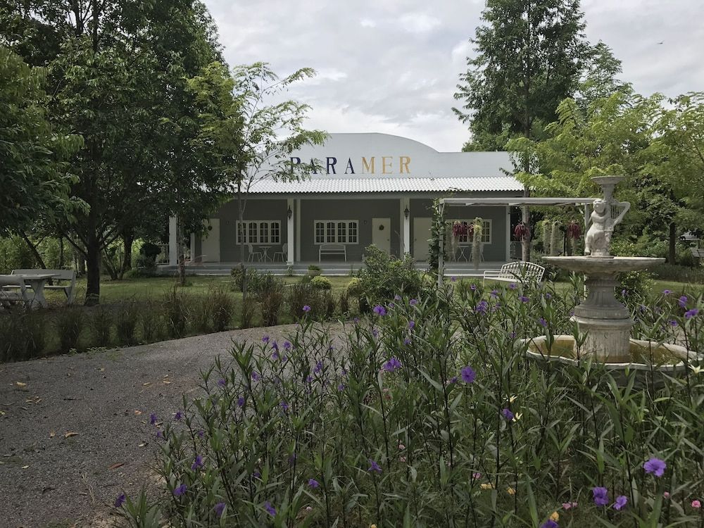 Paramer Resort Suanphung