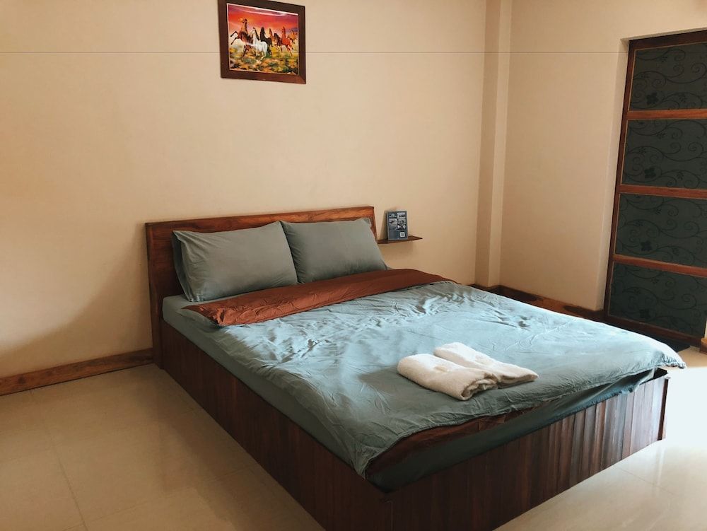 Palm Spring Apartment 3