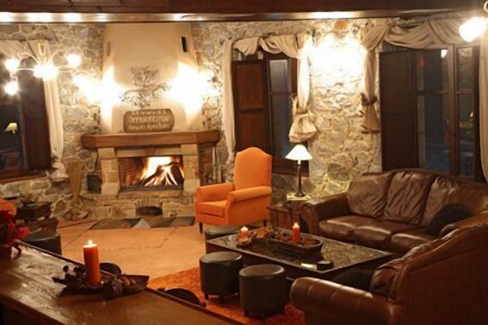 Ouranogiton Resort 3