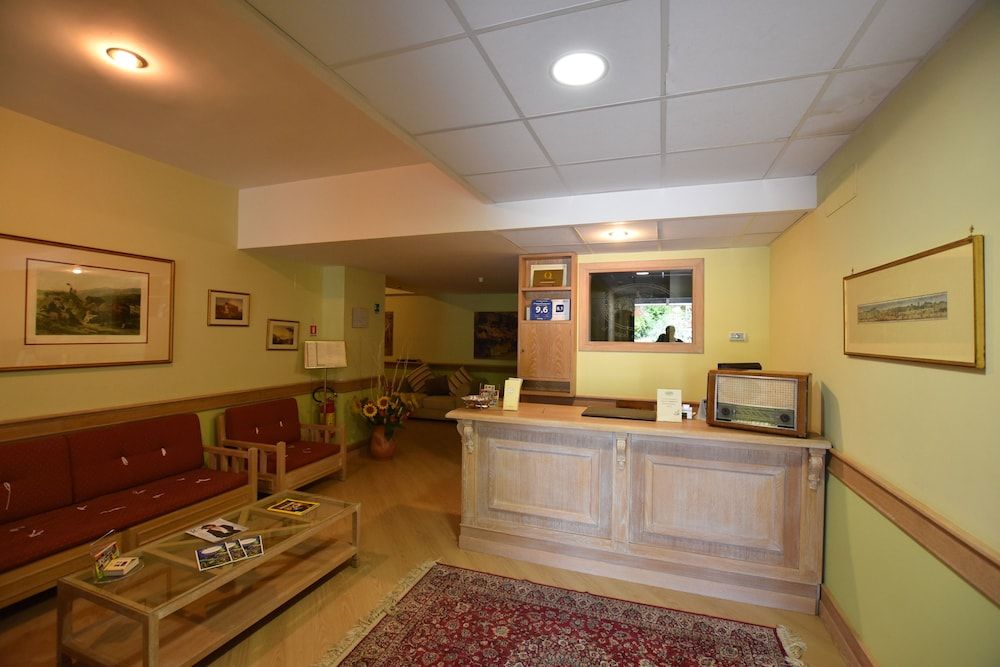 Hotel Des Reves - Al Poggio di Casalucense 2