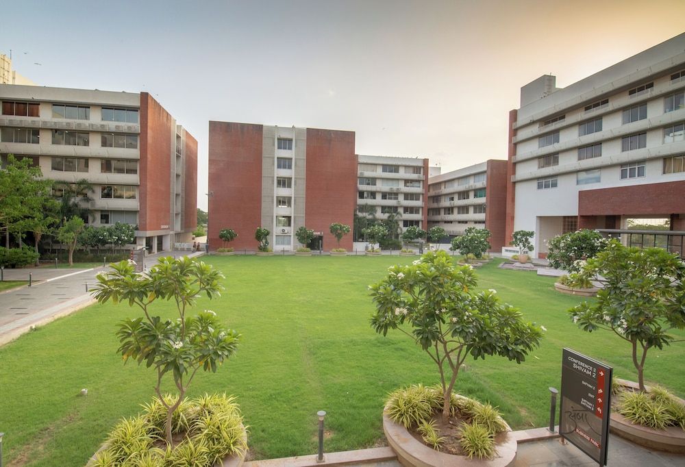Siara Styles Amba Suites 3 estrellas en Gandhinagar