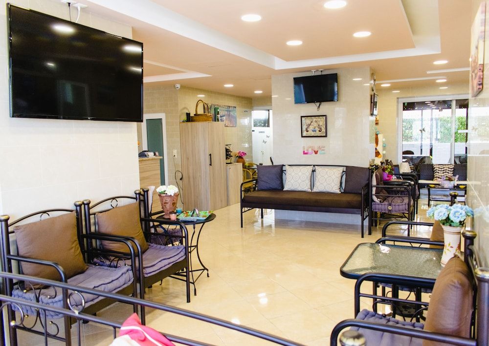 Nikolakakis Rooms Lavrio 2