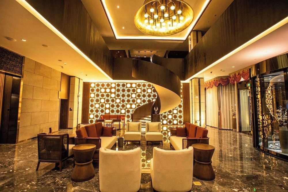 Ramada by Wyndham Diqing 2