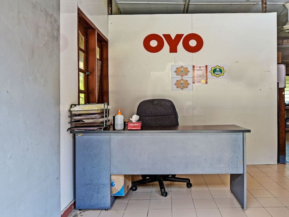 OYO 90278 Redzwan's Beach Resort 2