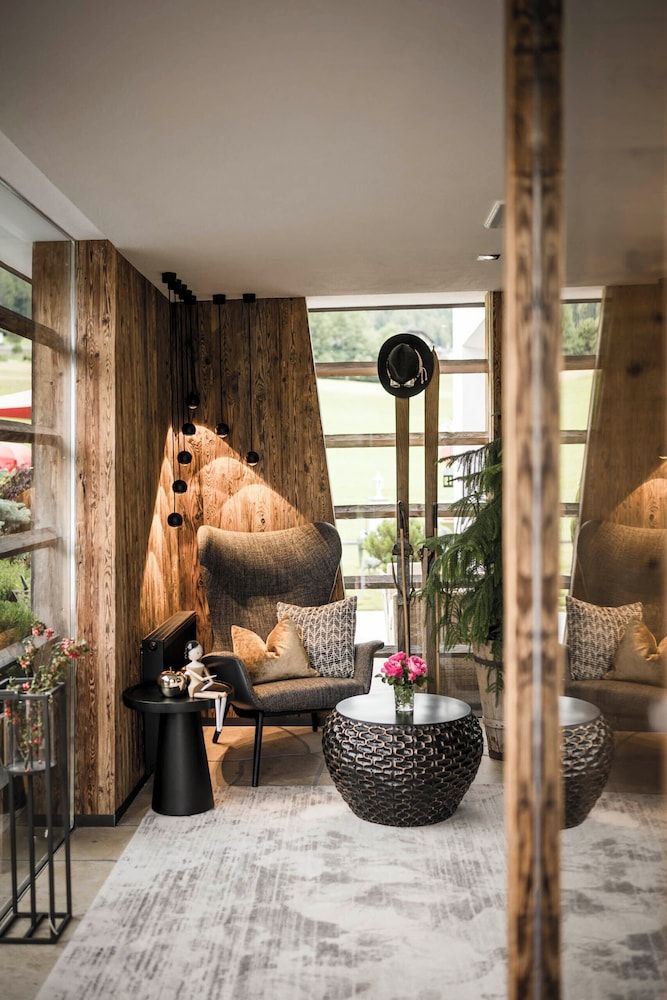 Alpine Boutique Villa Gabriela 2