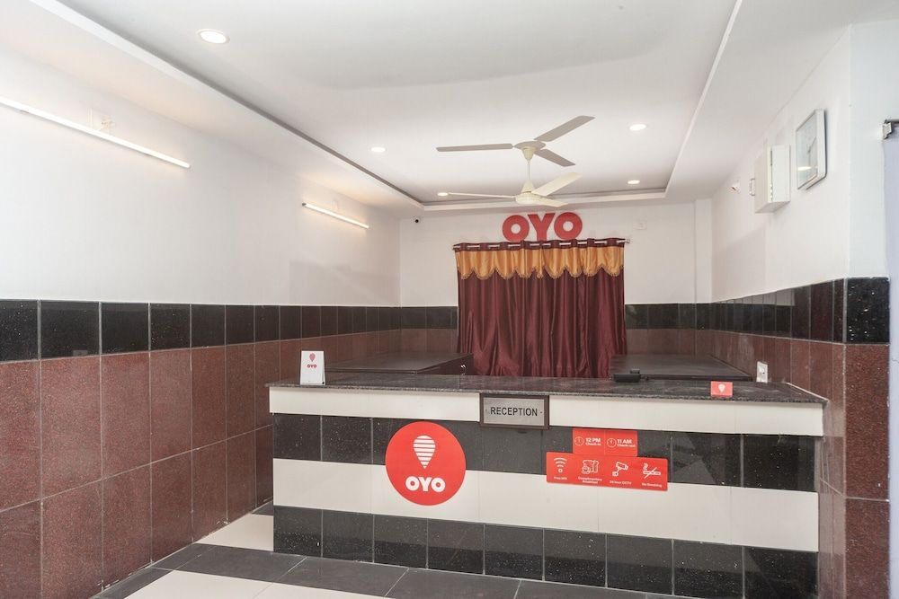 Capital O 27775 Hotel Srinivasa Residency 3