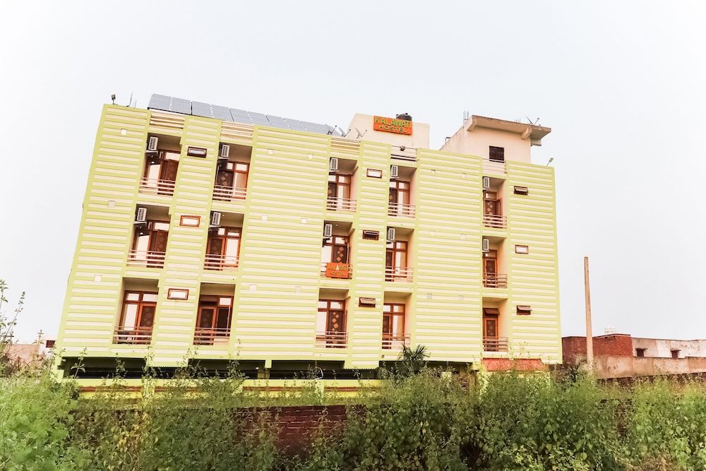 OYO 61469 Kalawati Palace -1 estrellas en Lucknow