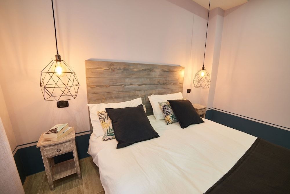 AL22 di Piazza del Gesù 3