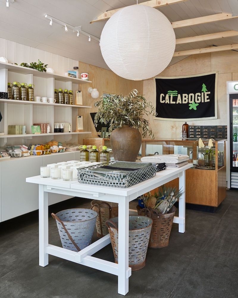 Somewhere Inn Calabogie 2