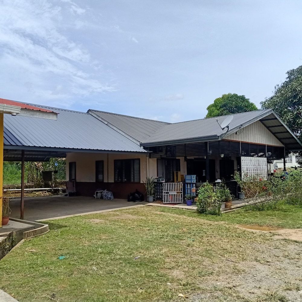 OYO Home 90371 Home Valley Homestay Tambunan -1 estrellas en Kota Kinabalu