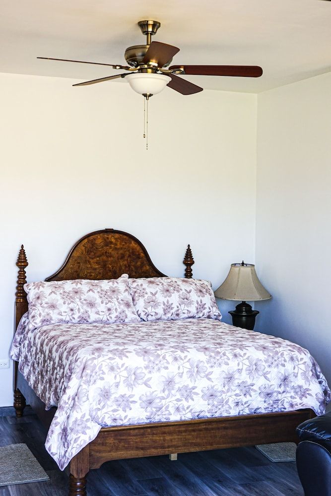 Rancho Cien Piedras 2