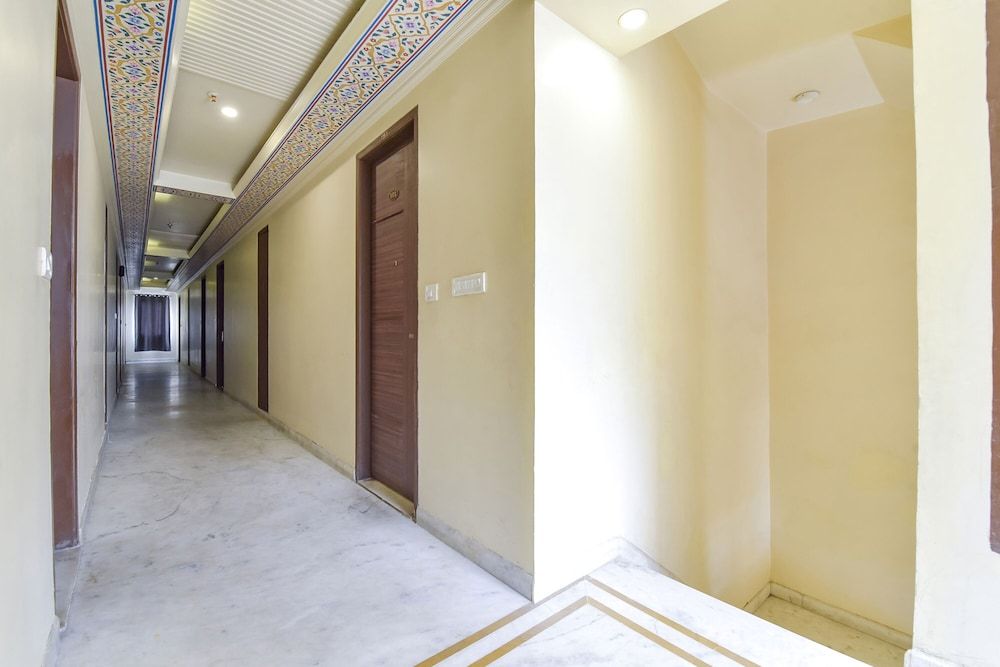 Fabhotel The Bayan Elegance 3
