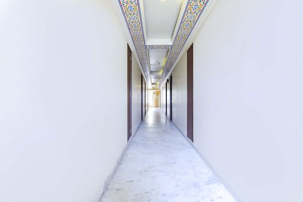 Fabhotel The Bayan Elegance 2
