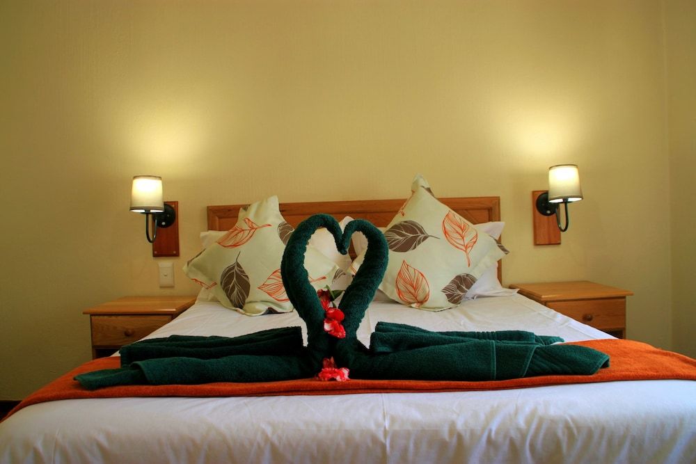 Riverbend Chalets Self Catering 3