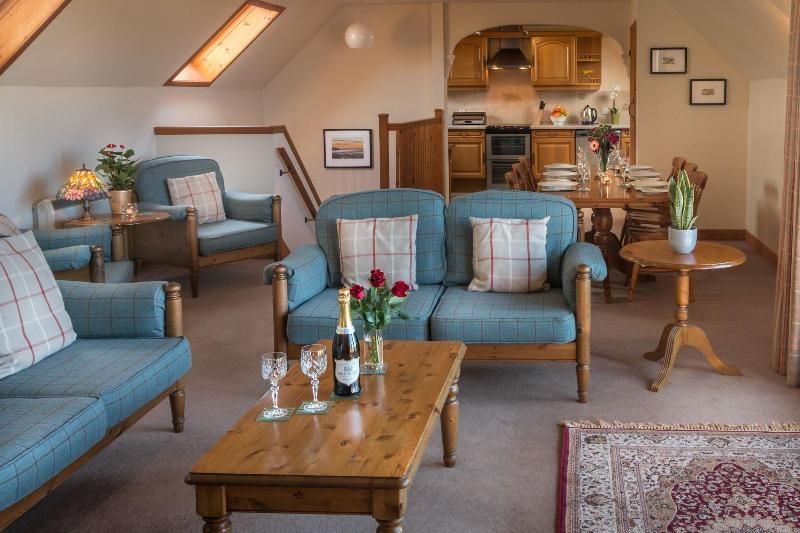 Carden Holiday Cottages 3