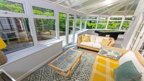 Ladywell Croyde - Super stylish large home with pool table, woodburner, pizza oven and Hot Tub Option, Sleeps 12 3