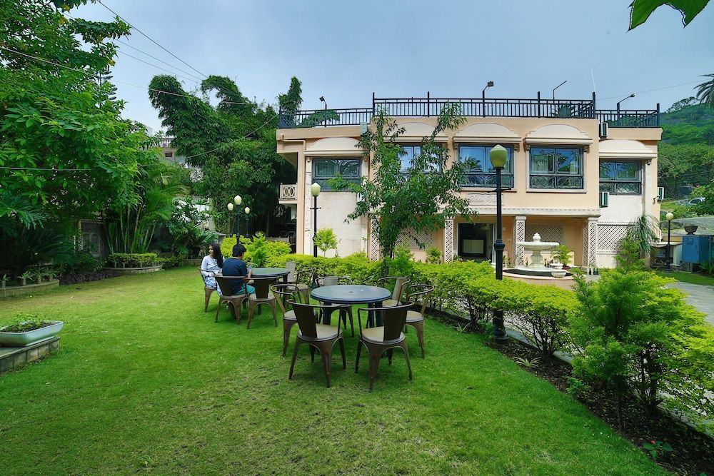 Hotel Shiv Villa by SAH