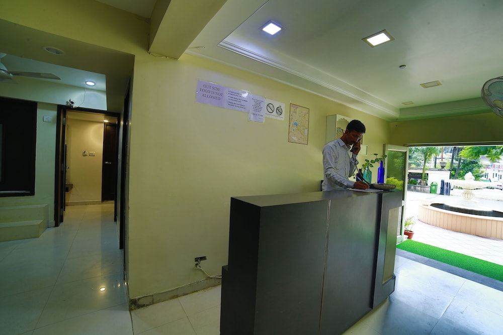 Hotel Shiv Villa by SAH 2