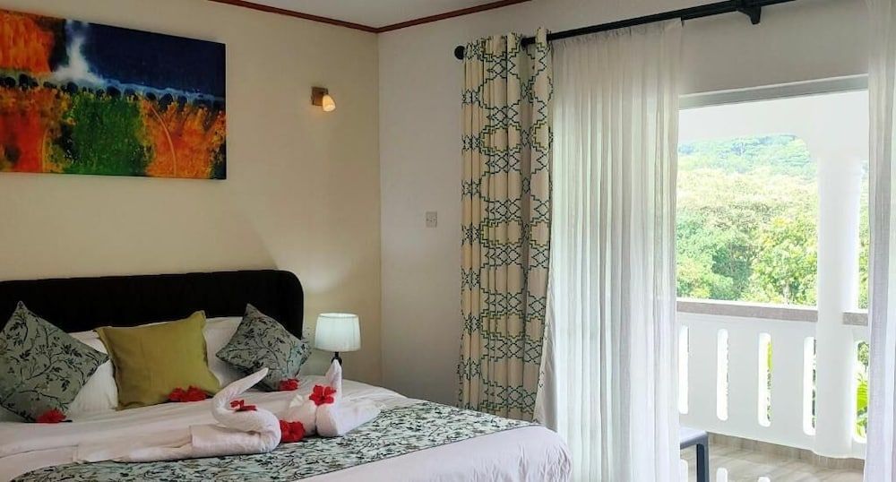 Mountain View Hotel 3