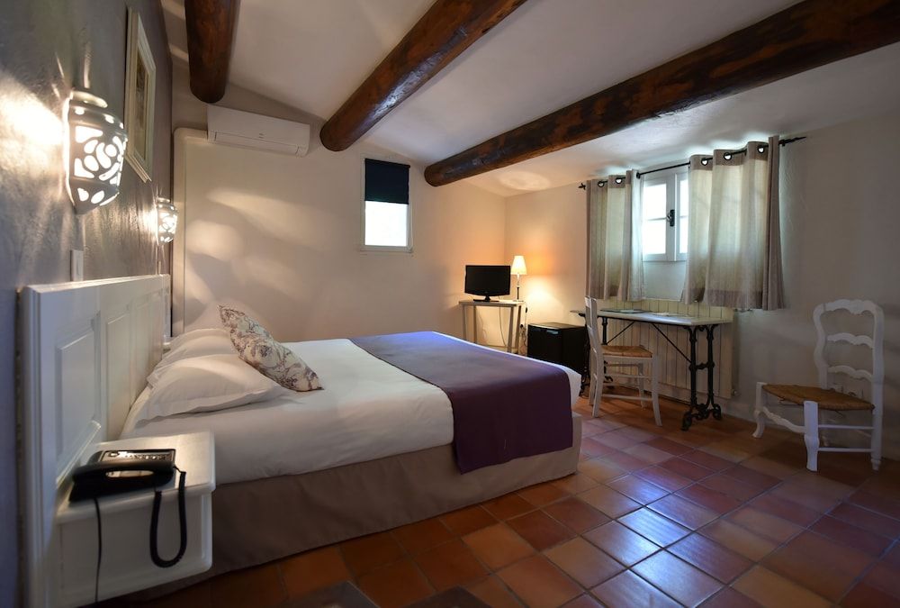 Mas de Cure Bourse 3 estrelas em LʼIsle-sur-la-Sorgue