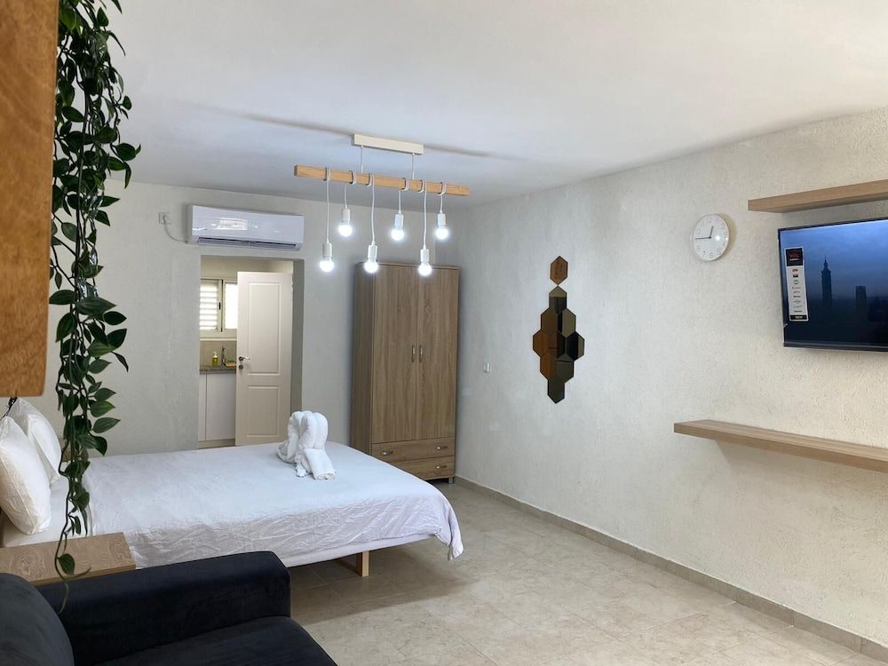 Maya Guest House-GermanColony&BahaiGardn 2