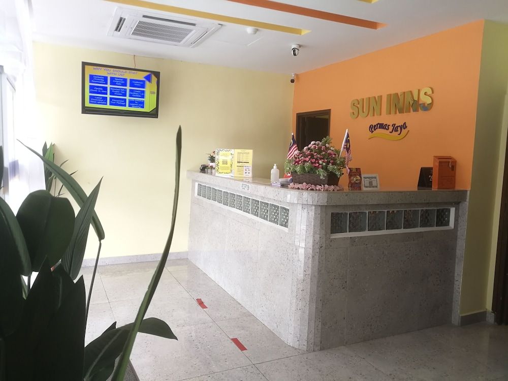 Sun Inns Permas Jaya 2