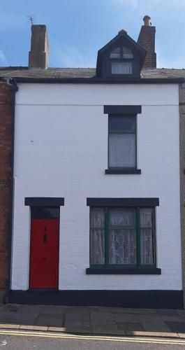 Phoenix Nights Guest House 2