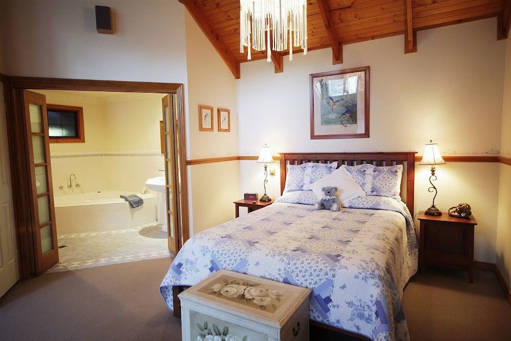 Cottages on Edward 3