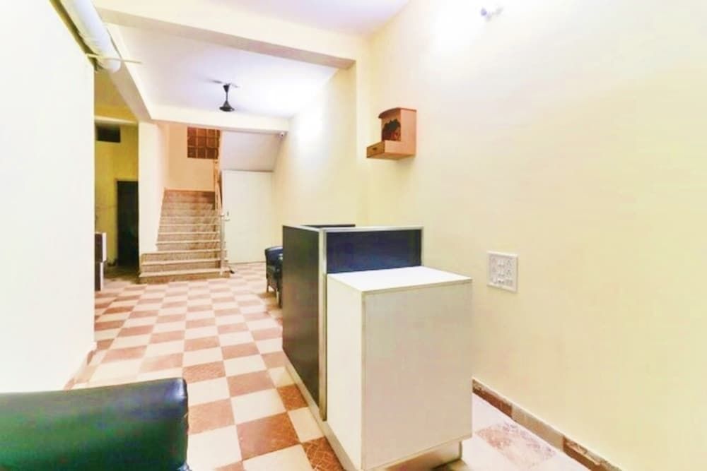 Hotel Station View Mughalsarai by ShriGo Hotels 3