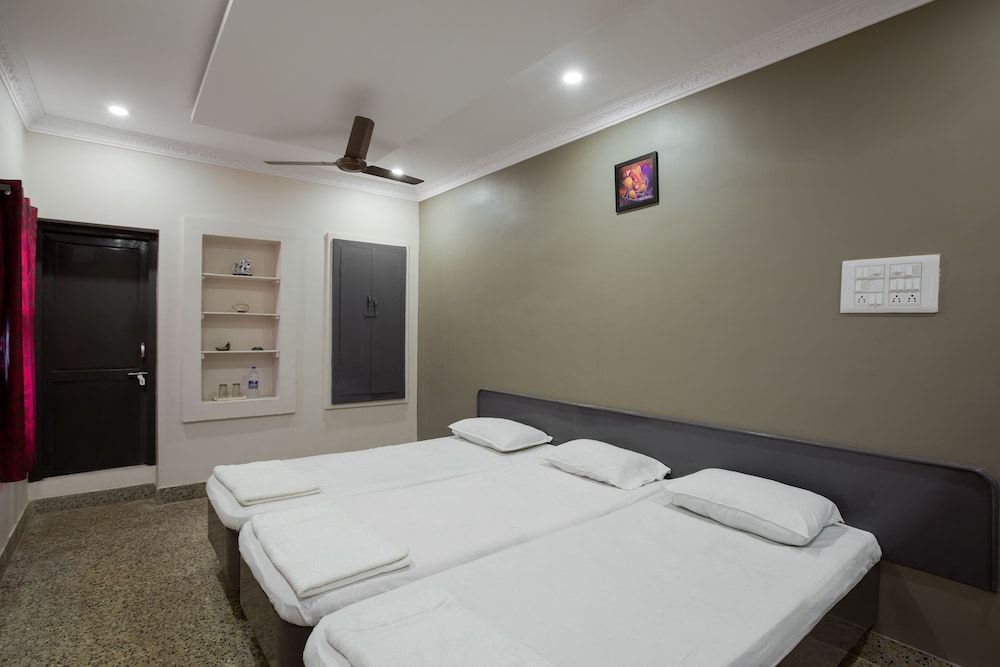 Hotel Barnabas Homestay 2