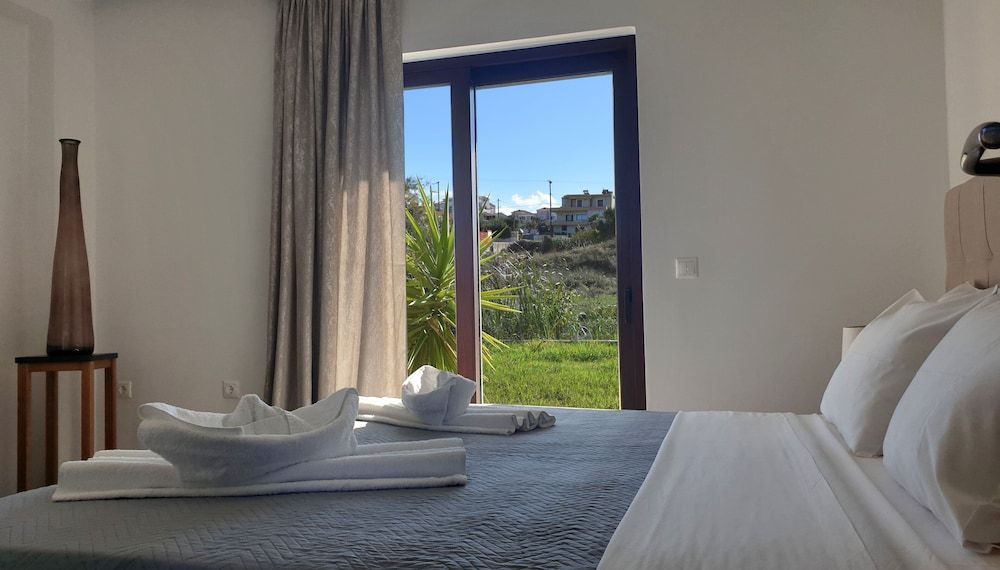 Odos Oneiron Tavronitis Bay 3