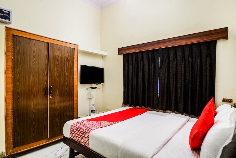 OYO 30000 Hotel Panghat