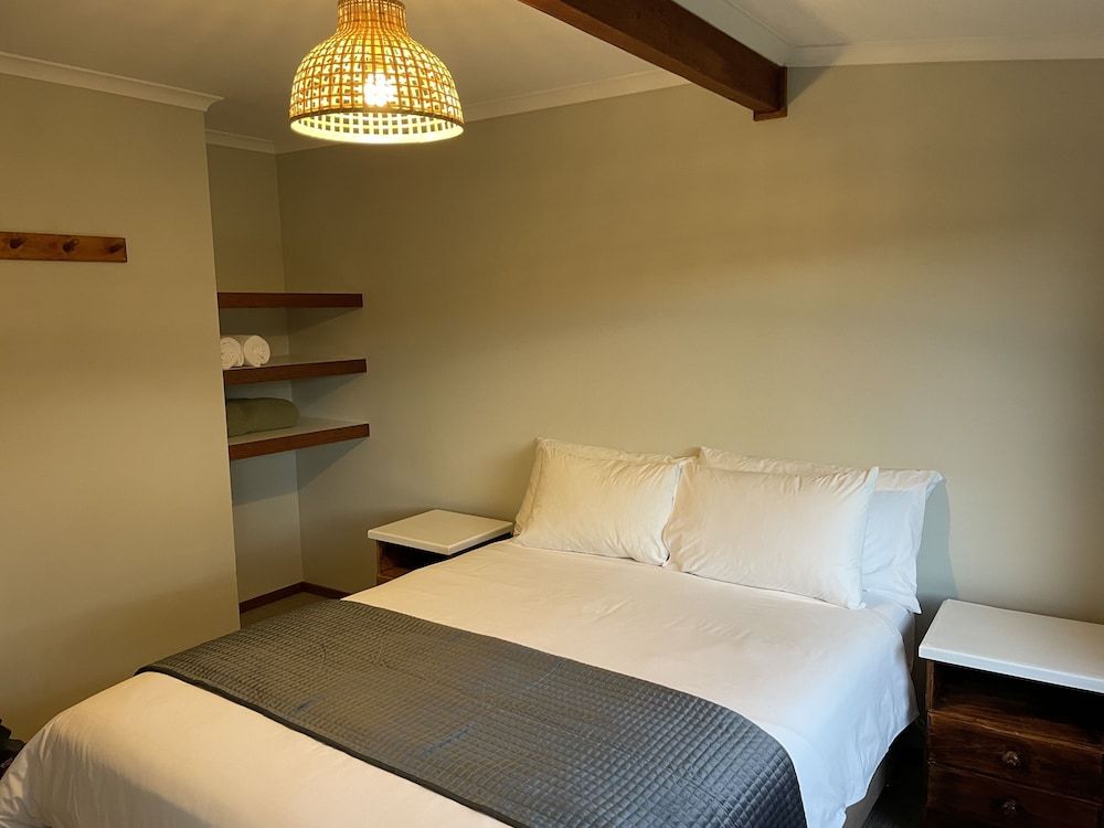 Black Bream Point Cabins 3