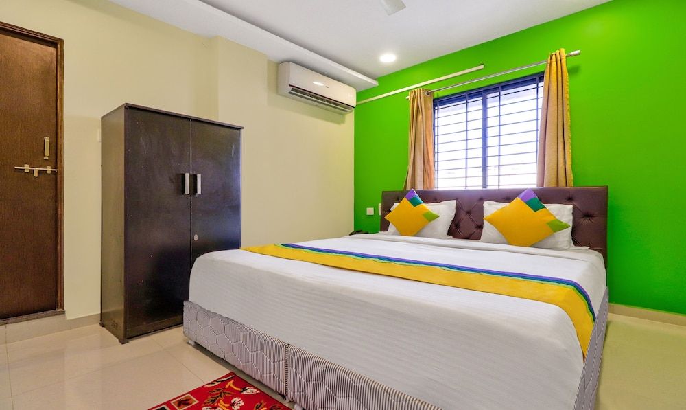 Itsy Hotels Carnival Inn