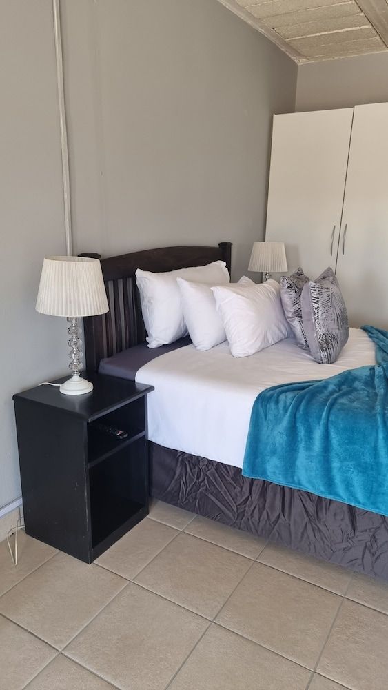 Stay @ Home Airport Lodge 2