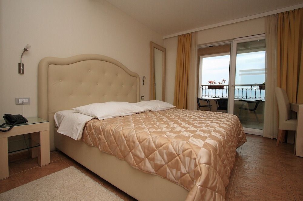 Turisticki apartmani Natalia 3