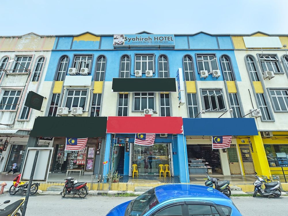 Oyo 90631 Syahirah Hotel 1