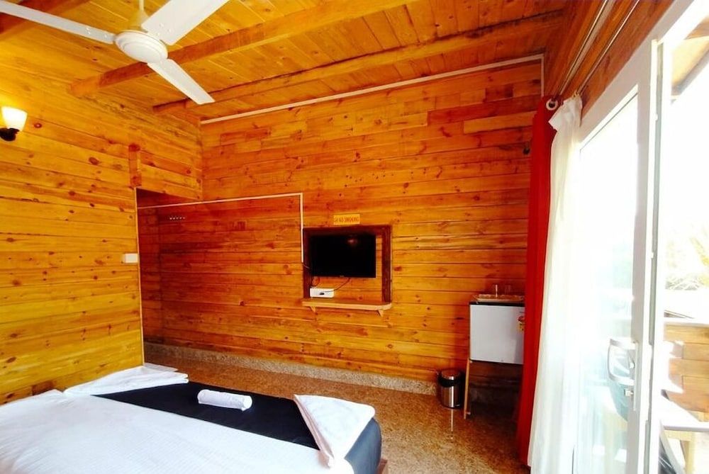 Bliss Water Resort 3