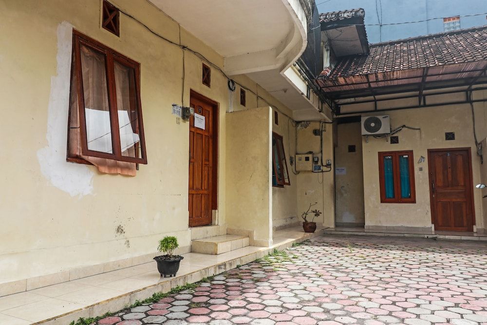 Collection O 91684 Pondok SyariahNearMookiland Park Bali 3