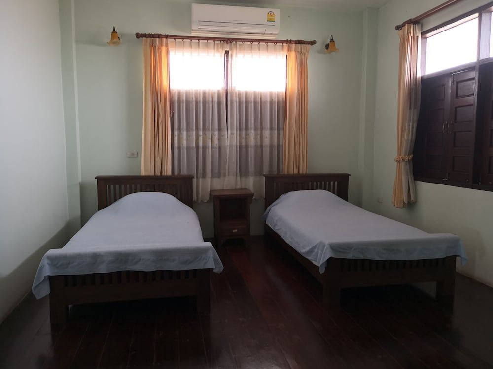 Keerawan House Rim Khong 2