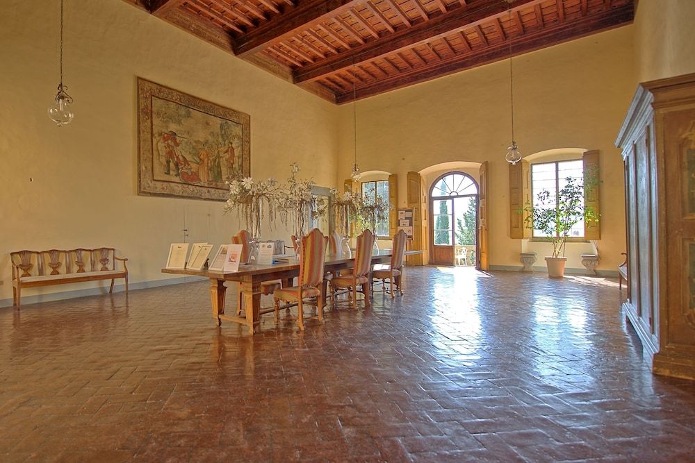 Castello di Montegufoni 3