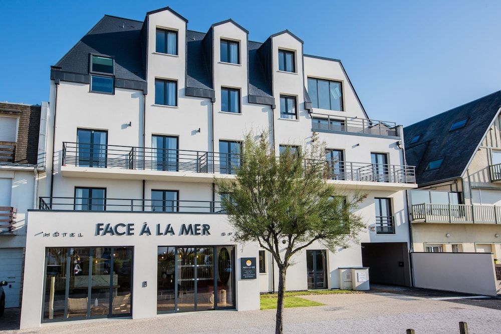 Hôtel Spa Face à la Mer 3 estrelas em Merville-Franceville-Plage
