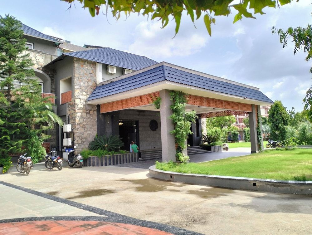 Nature Retreat Resorts 2