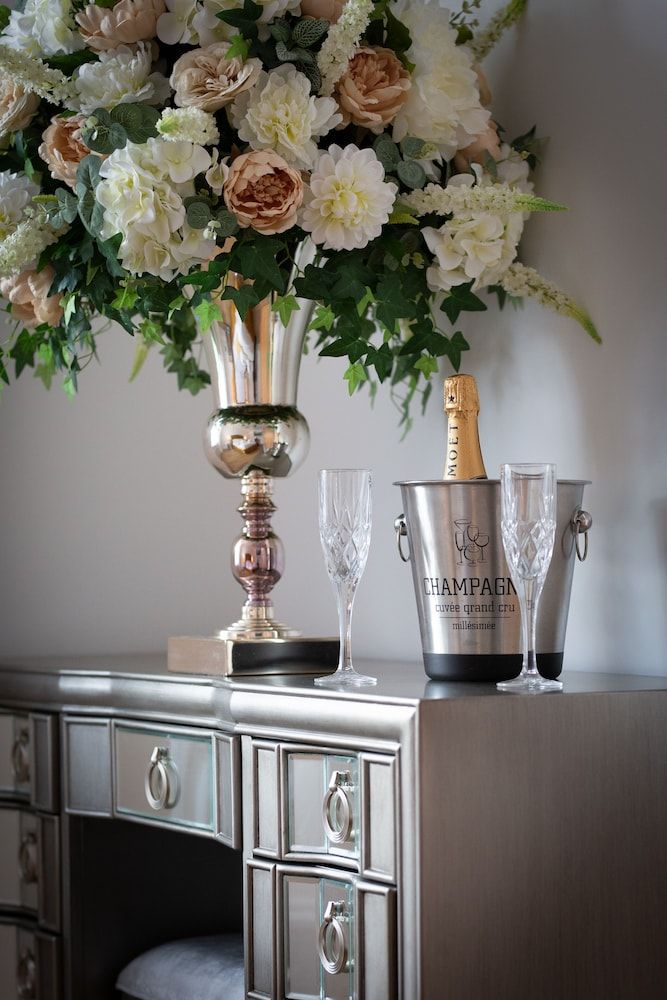 Ridley House Apartments 3